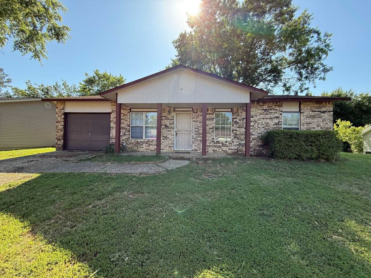 3 Bedroom and 2 bathroom home.