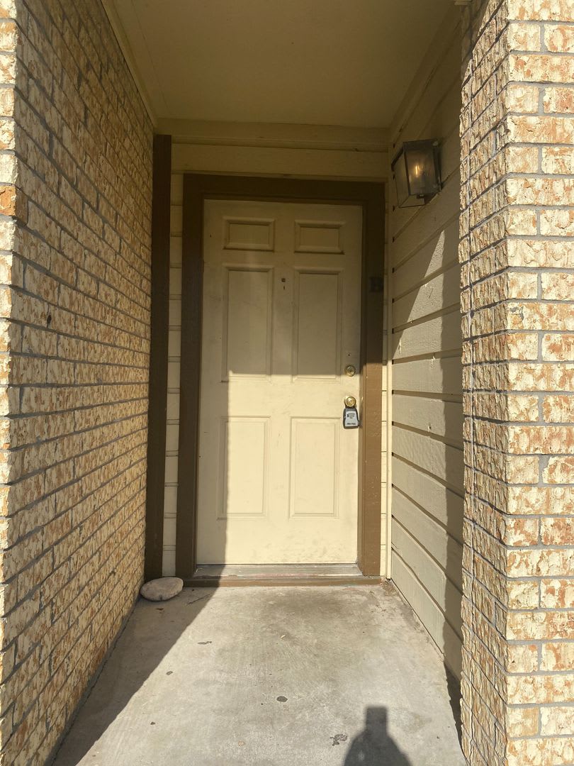 Southside - Pet Friendly! Townhouse