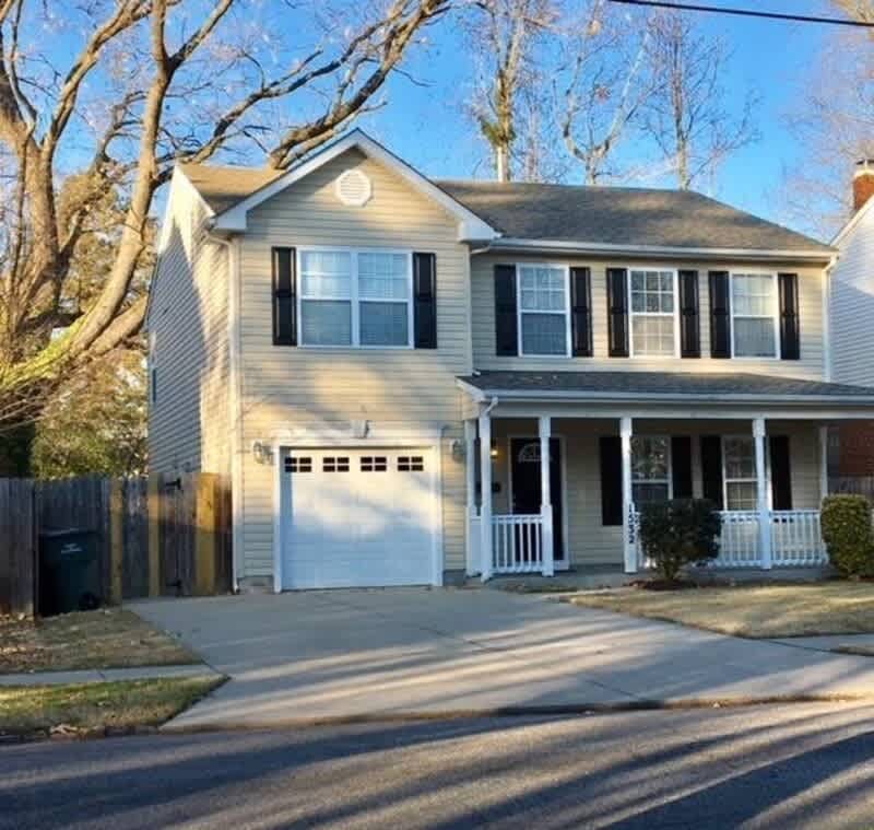 1532 Melrose Parkway