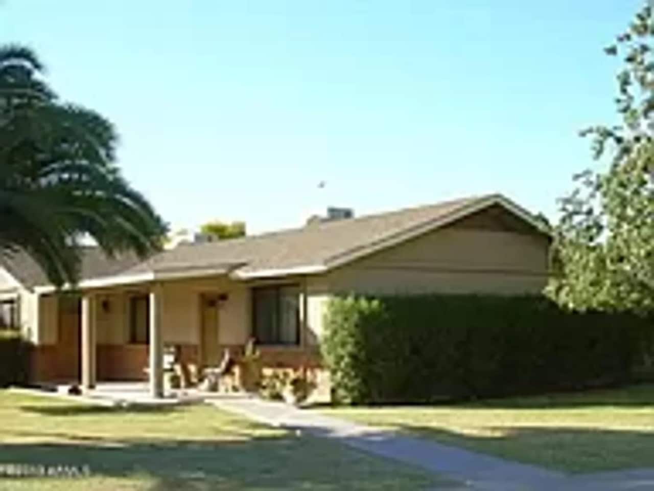 **Excellent 2br/1ba/1garage HOUSE (ALMA SCHOOL  KNOX)