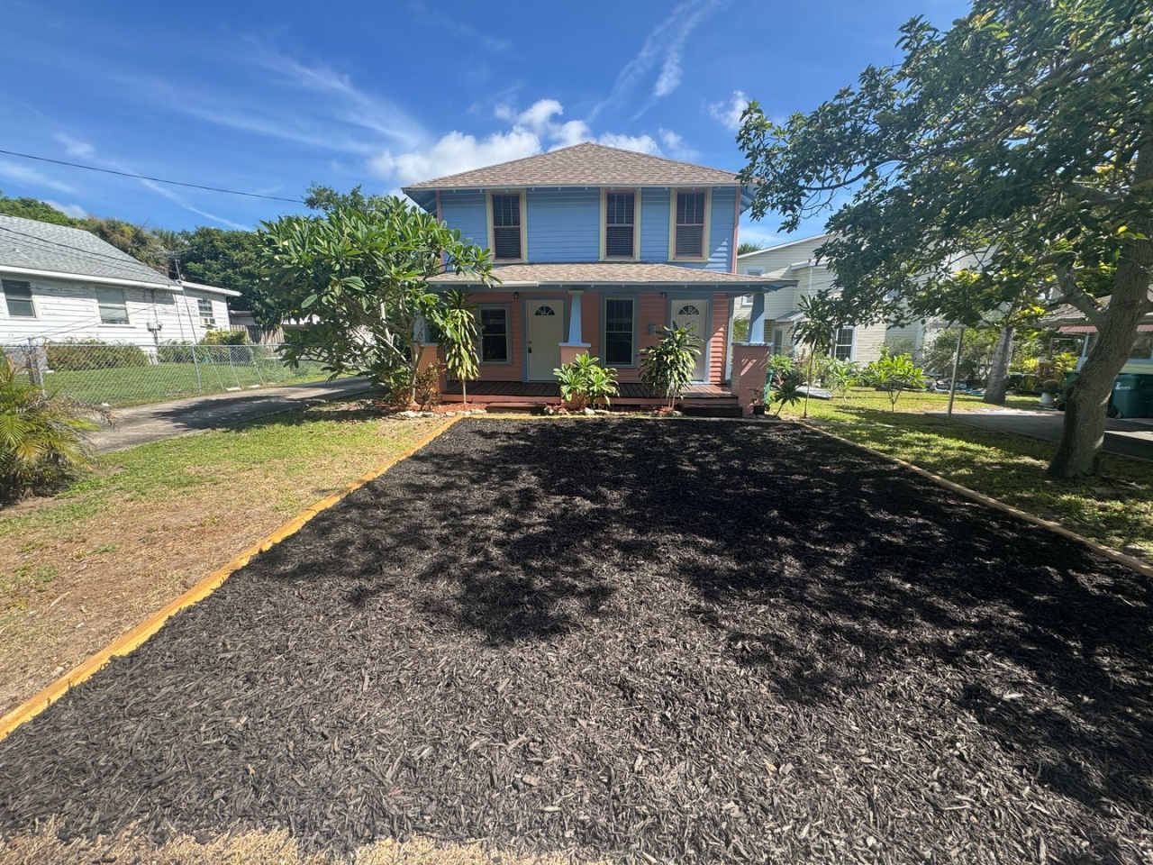 2 BEDROOM 1.5 BATH VINTAGE HOME IN COCOA