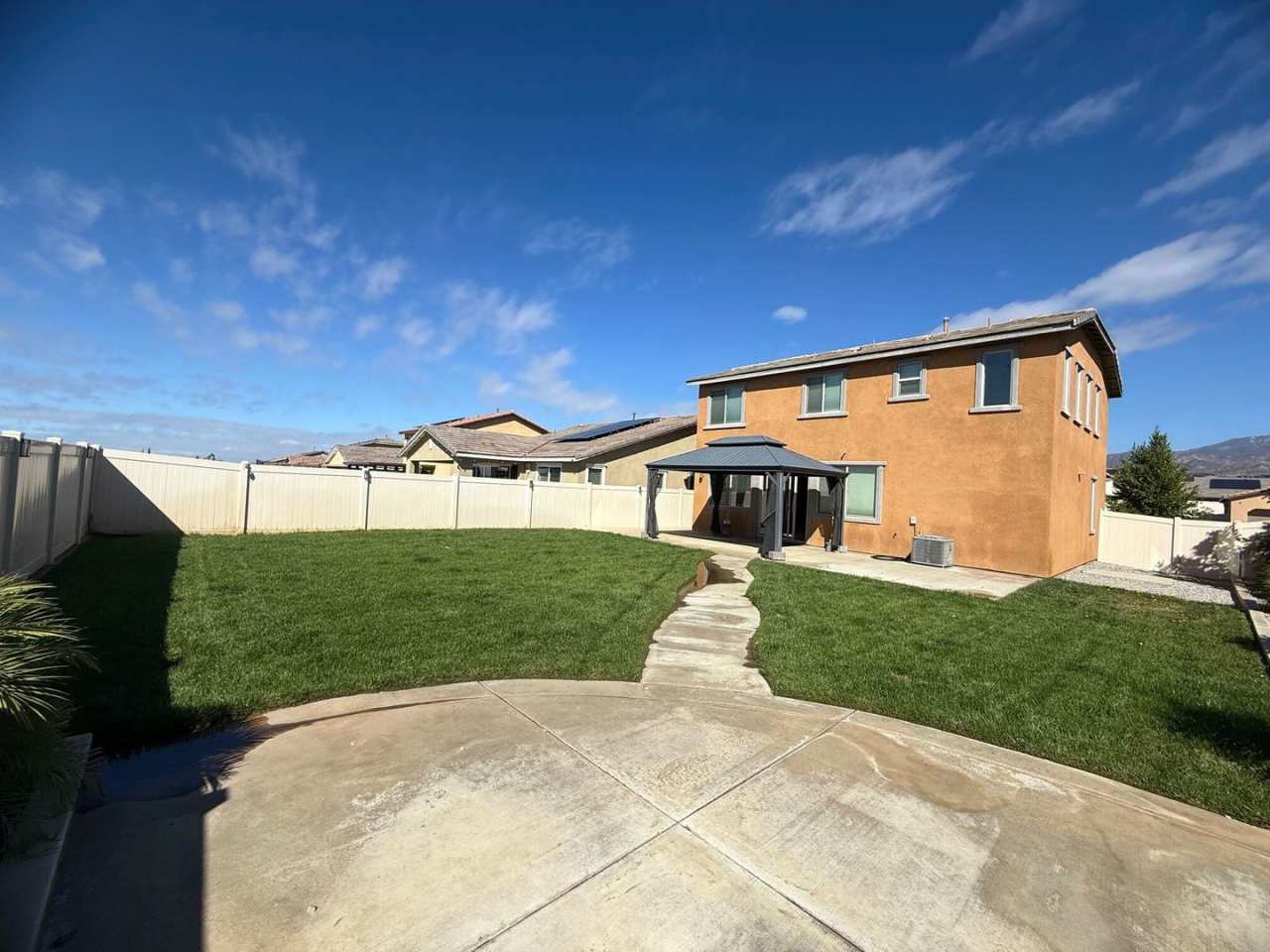 Beautiful 2 Story 4 Bedroom 3 Bathroom home in Beaumont, Ca.