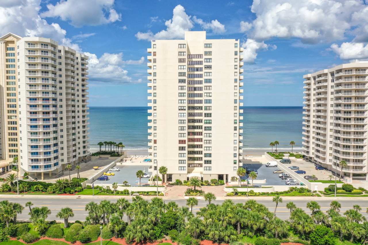 2947 South Atlantic Avenue