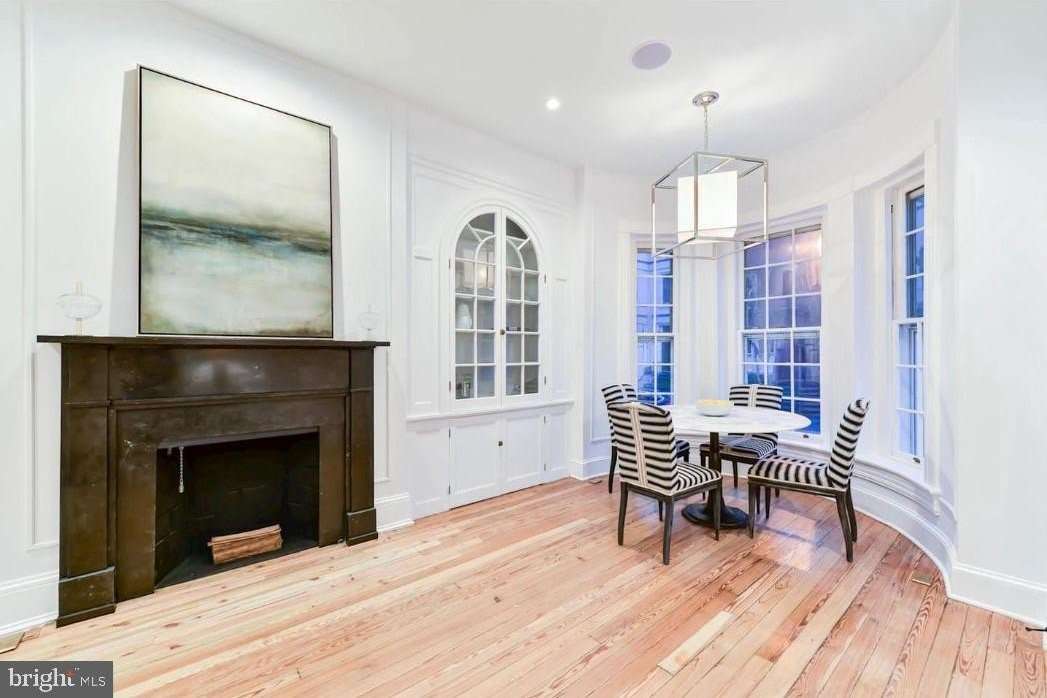 2025 HILLYER PLACE NW