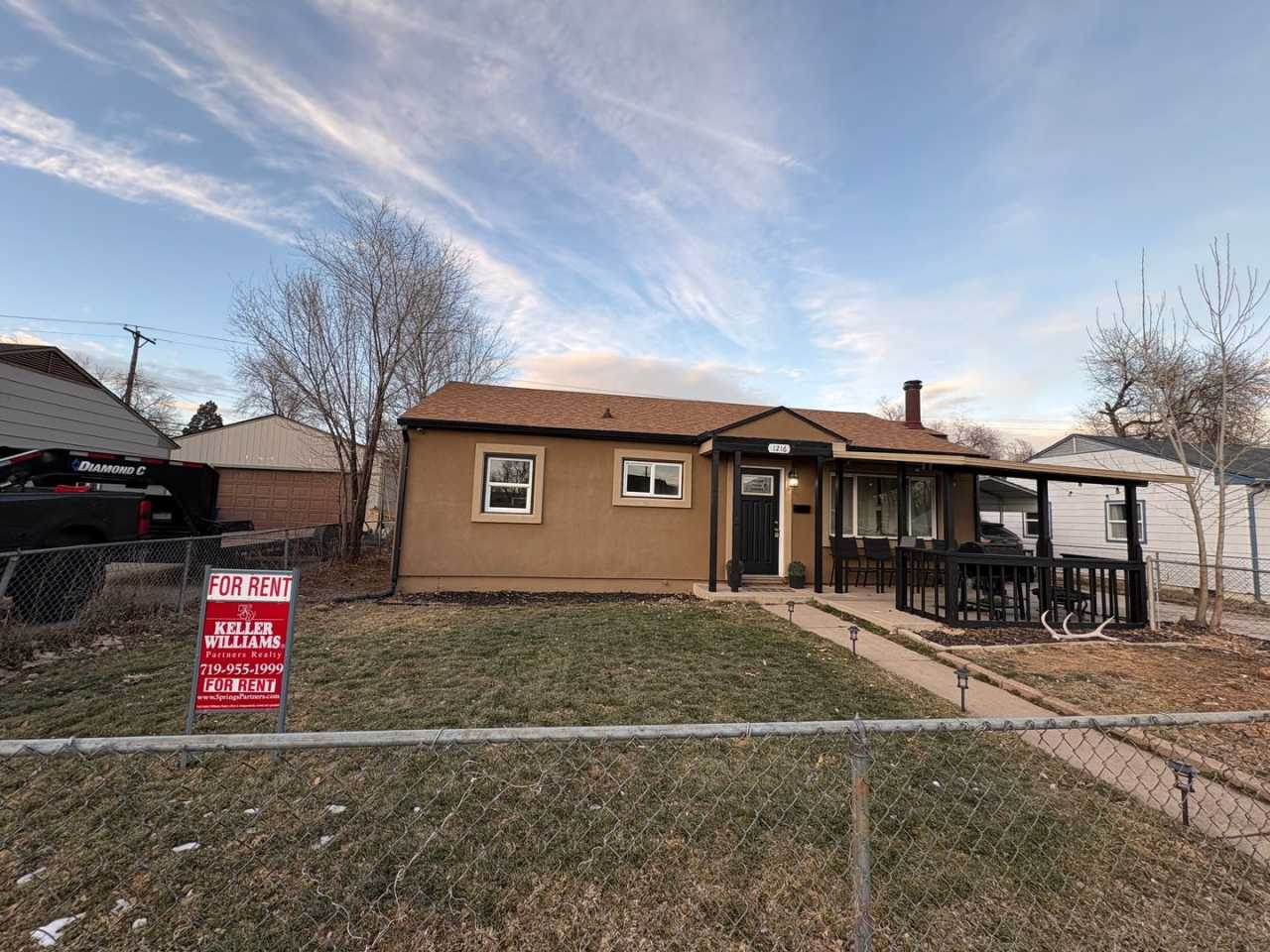 3 Bed 1 Bath Home in Stratton Meadows!!!