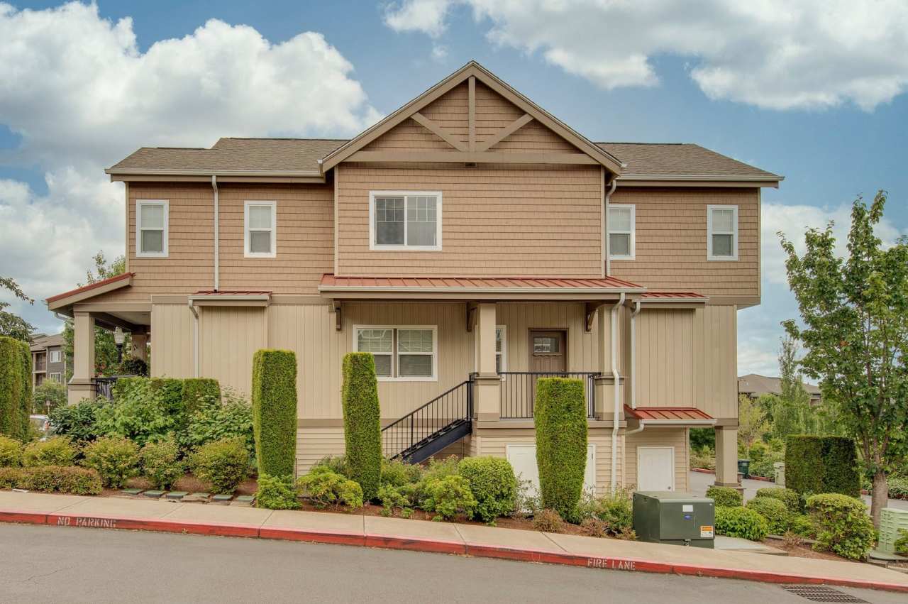 Timberland Falls Condo - 2bd, 2ba, 1011 sqft, End Unit!