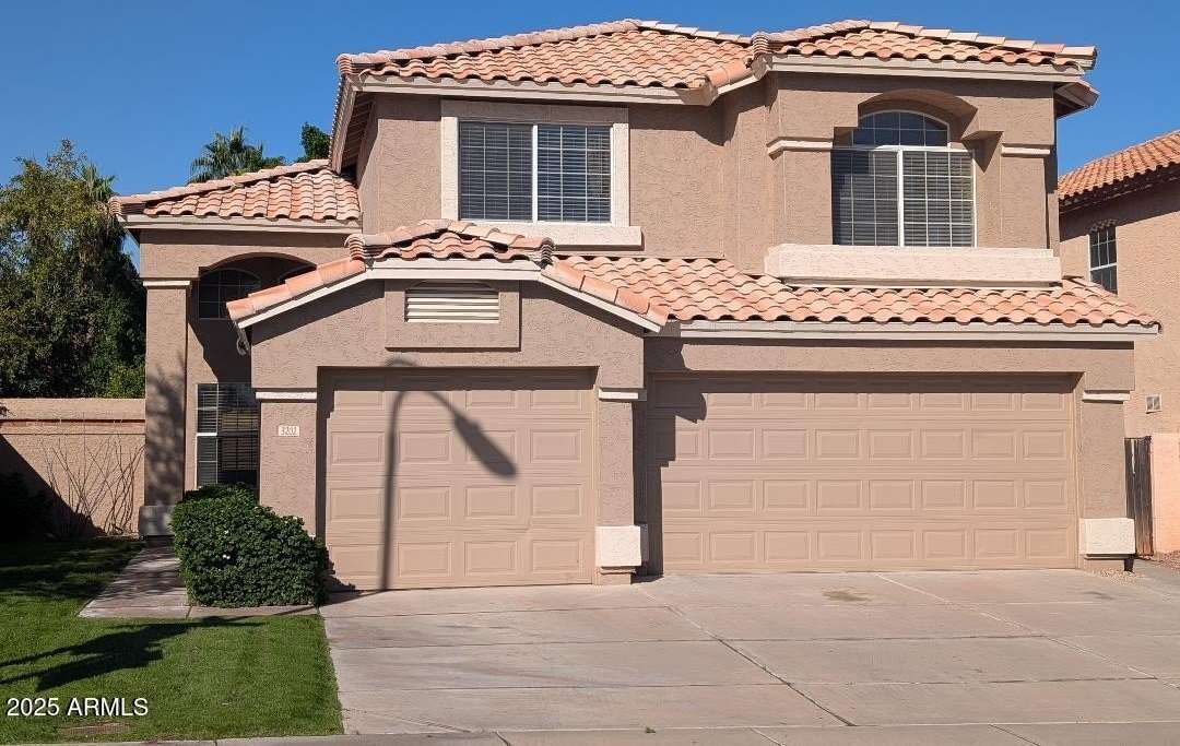 3202 E MOUNTAIN VISTA Drive