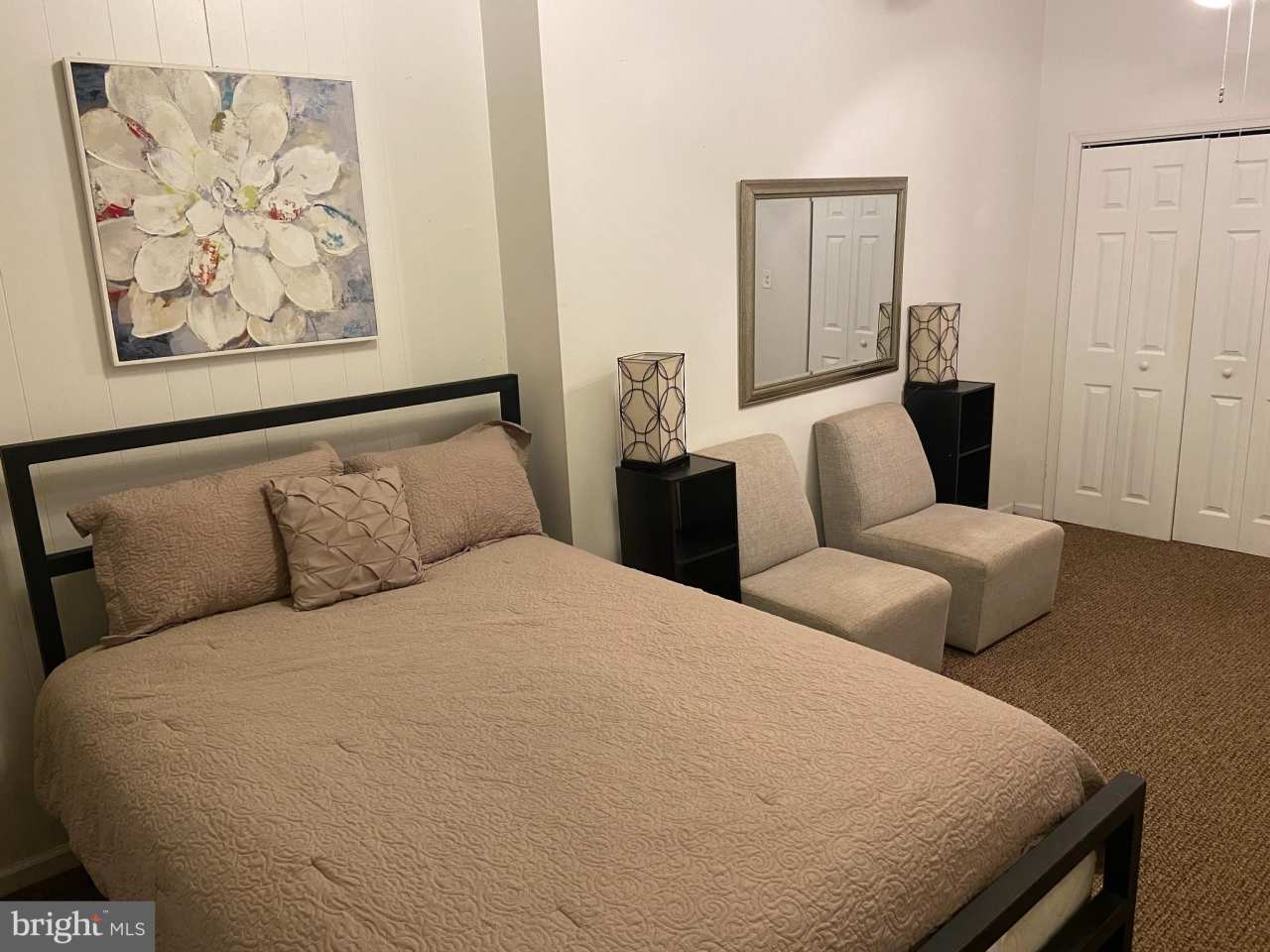 1808 W DIAMOND Street unit: 1