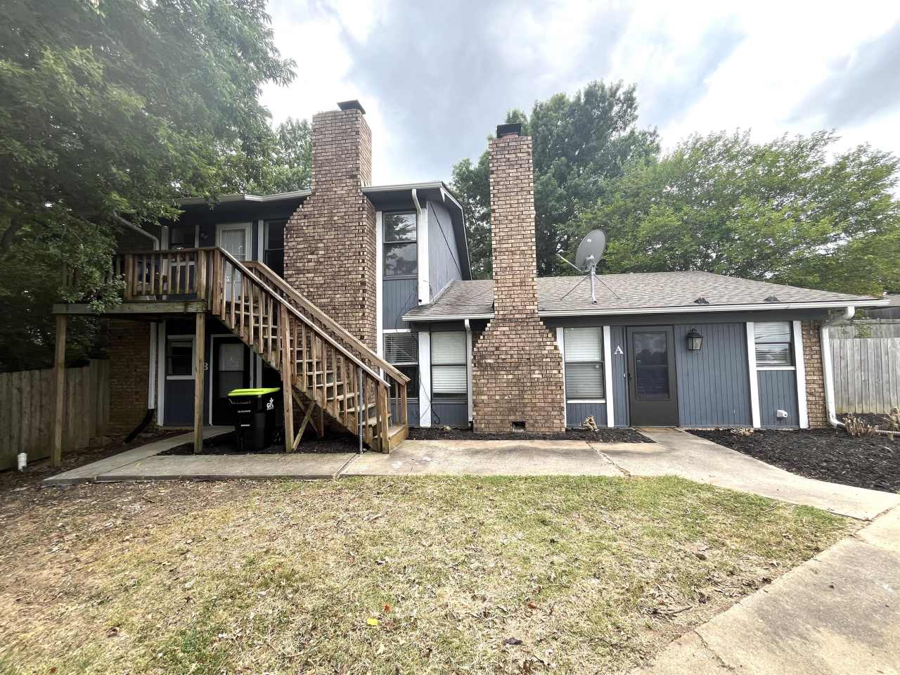 2331 Arlington St Apt C