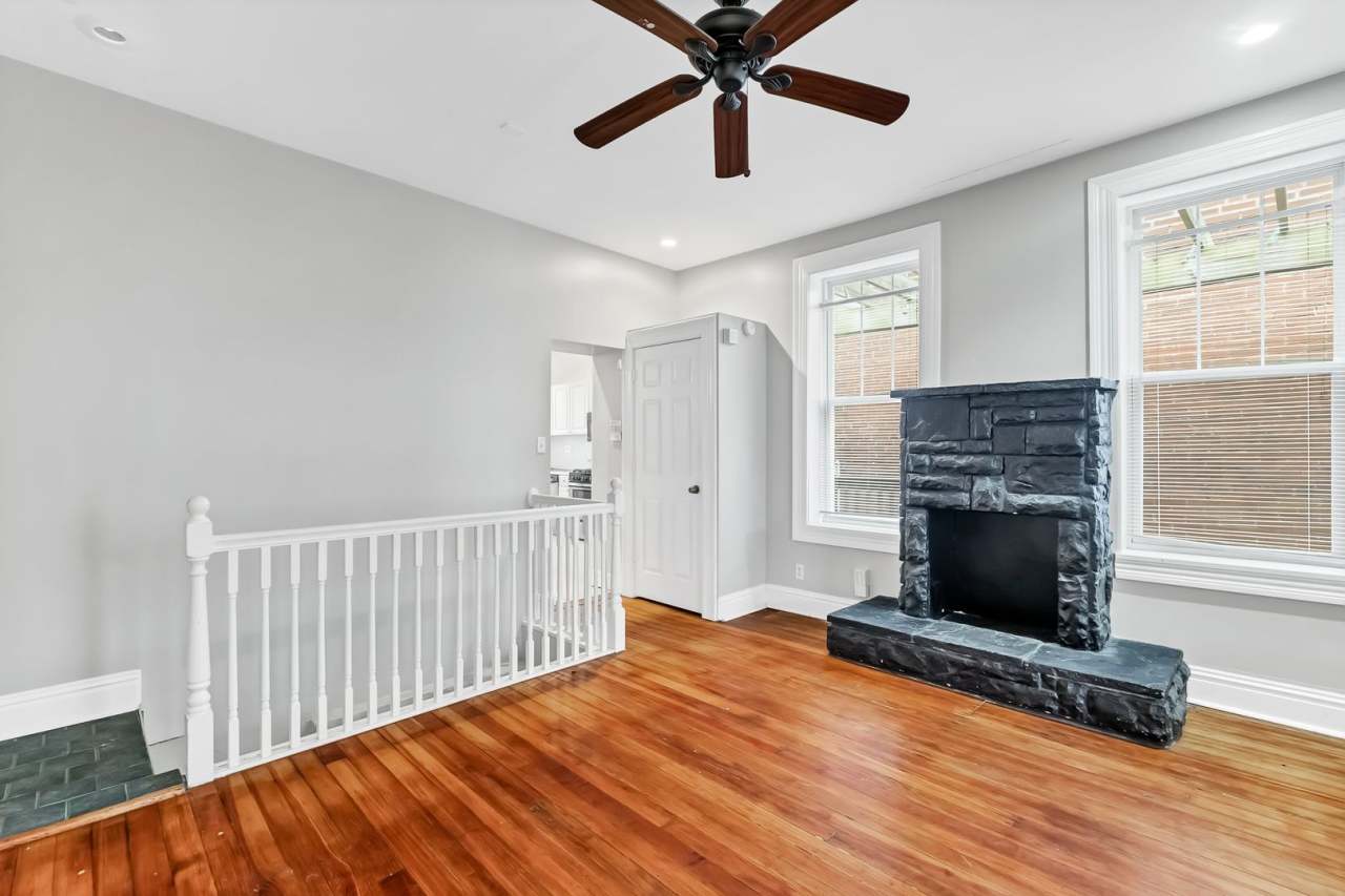 Huge Renovated 1 Bedroom SFD in South Tower Grove