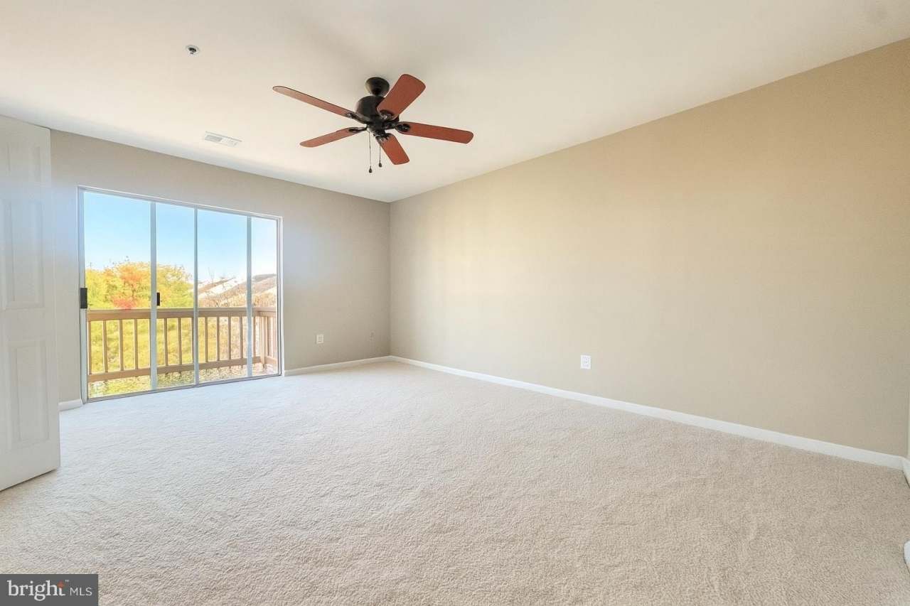 44180 SHADY GLEN Terrace