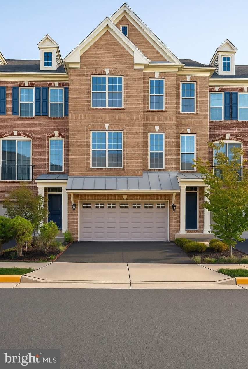 43220 THOROUGHFARE GAP Terrace