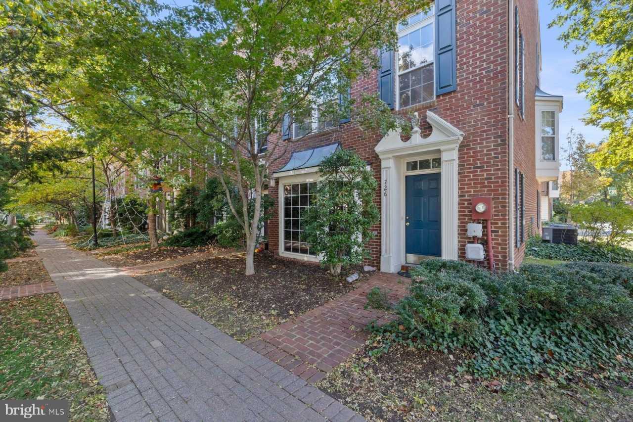 726 CATTS TAVERN Drive