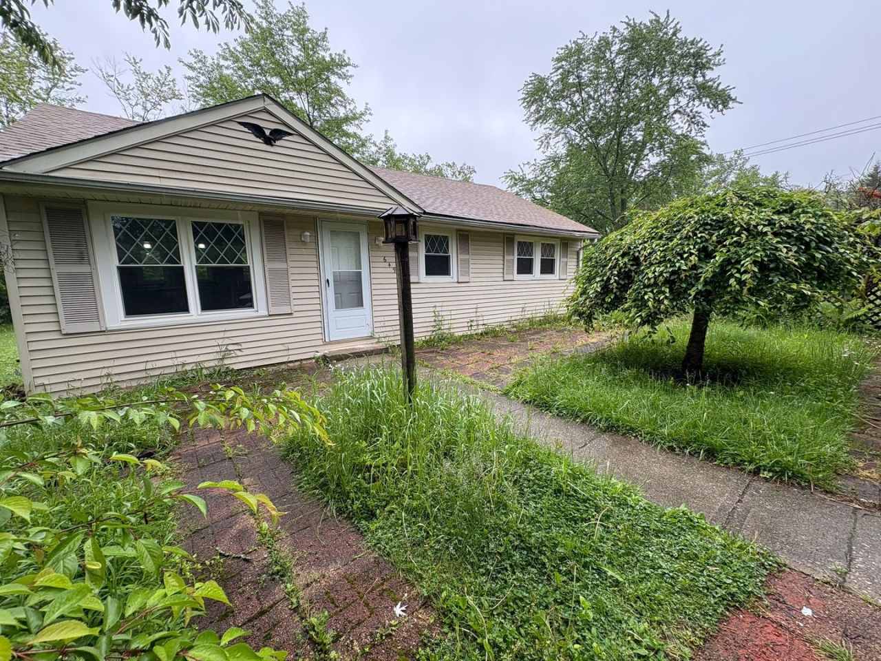 Spacious 3 Besroom Home Brunswick OH