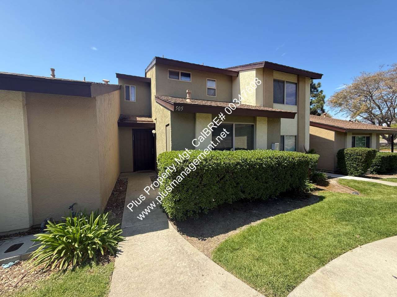 Large two-story condo in Orcutt Bluffs with easy access to Highway 135/Vandenberg SFB