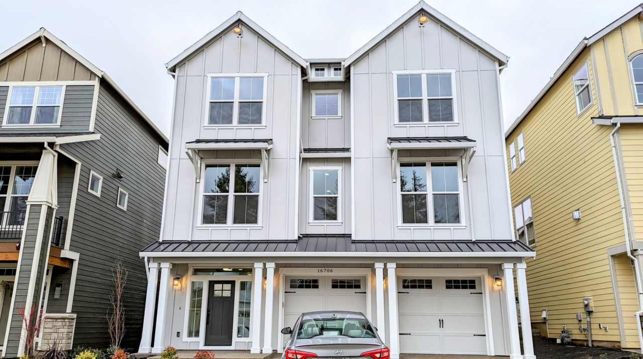 Outstanding 5 BD* 3 BA* Single Family Home Located in high desirable Highlands At North Bethany Community! **New Construction High End Finishes* A+ Schools!**