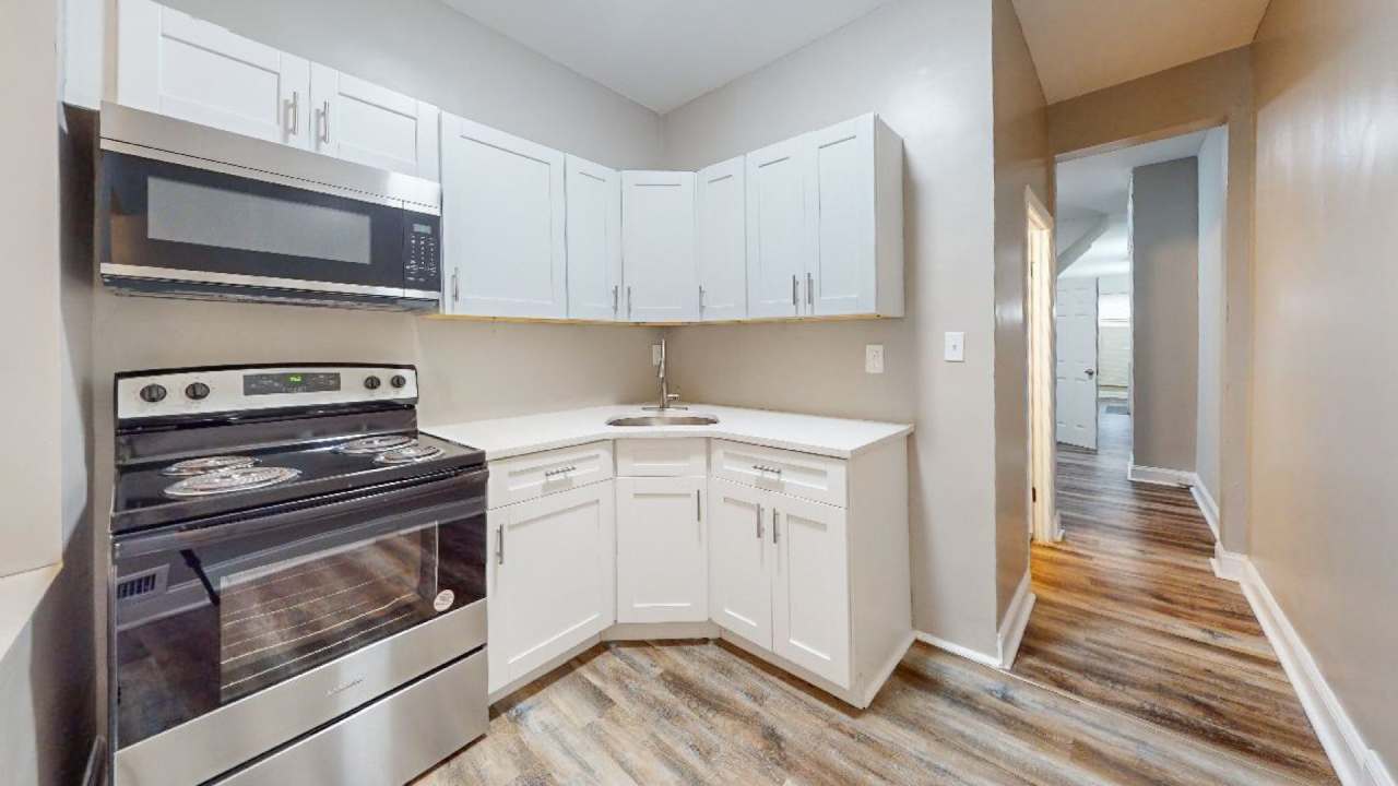 Spacious 3-Bedroom, 1-Bathroom home with Modern Amenities in East Baltimore!