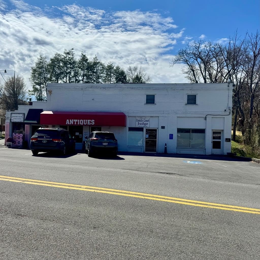 213 N. COURT ST.
