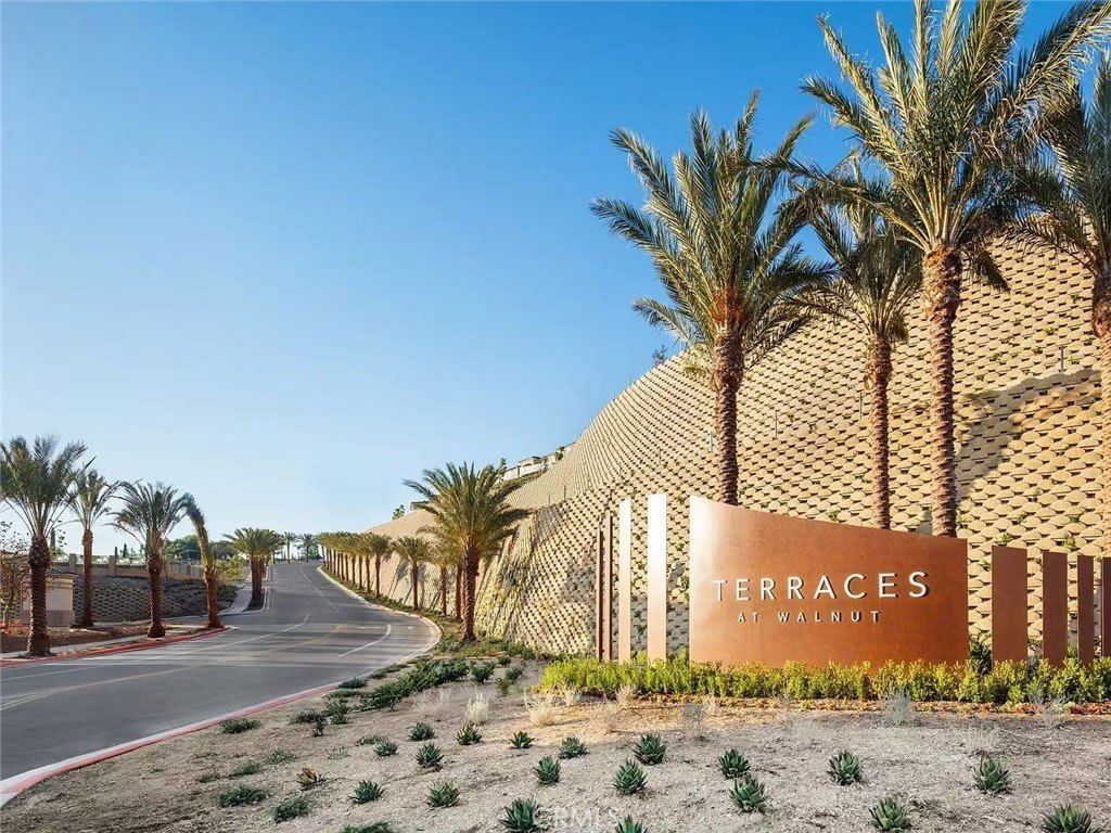 22023 Florence Circle