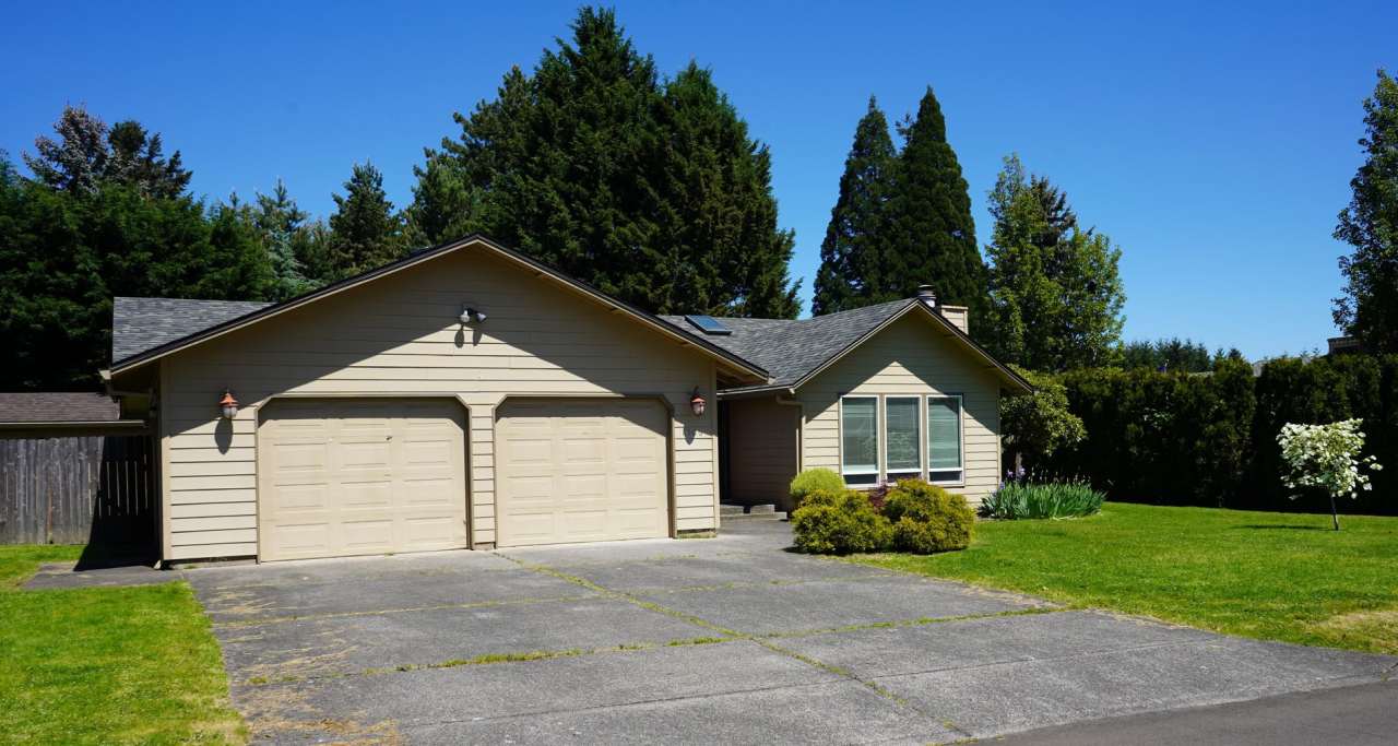 Beautiful 3 Bedroom Ranch in Green Meadows For Rent - 8506 NE 71st St.