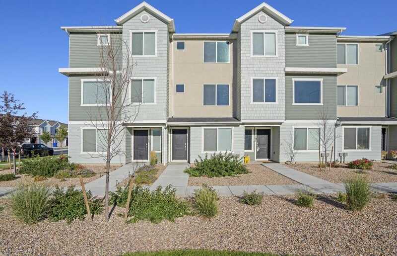 111 North Monitor Row