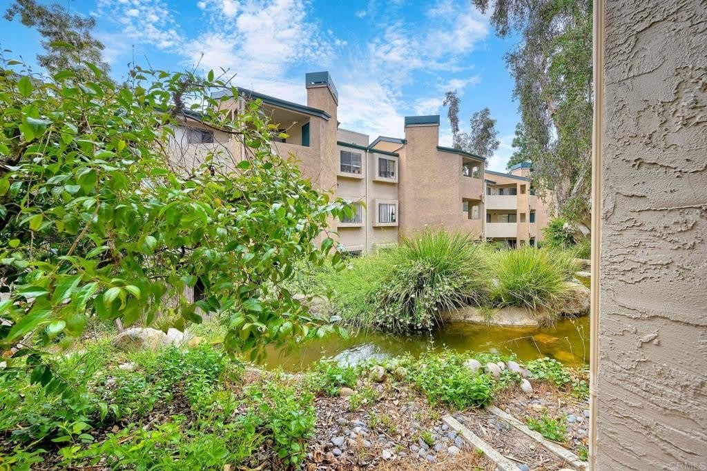 9715 Mesa Springs Way