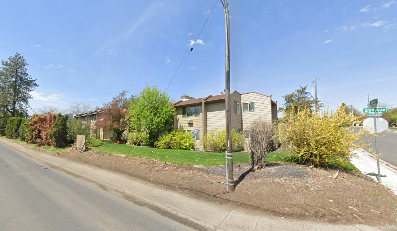 Stunning 2 Bed, 1 Bath w/ Laundry  AC in Lincoln Heights! *SPECIAL: $750 OFF!*