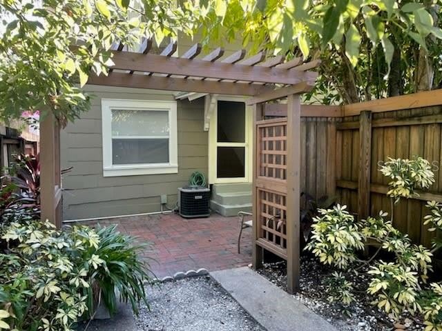 807 1/2 S FREMONT AVENUE