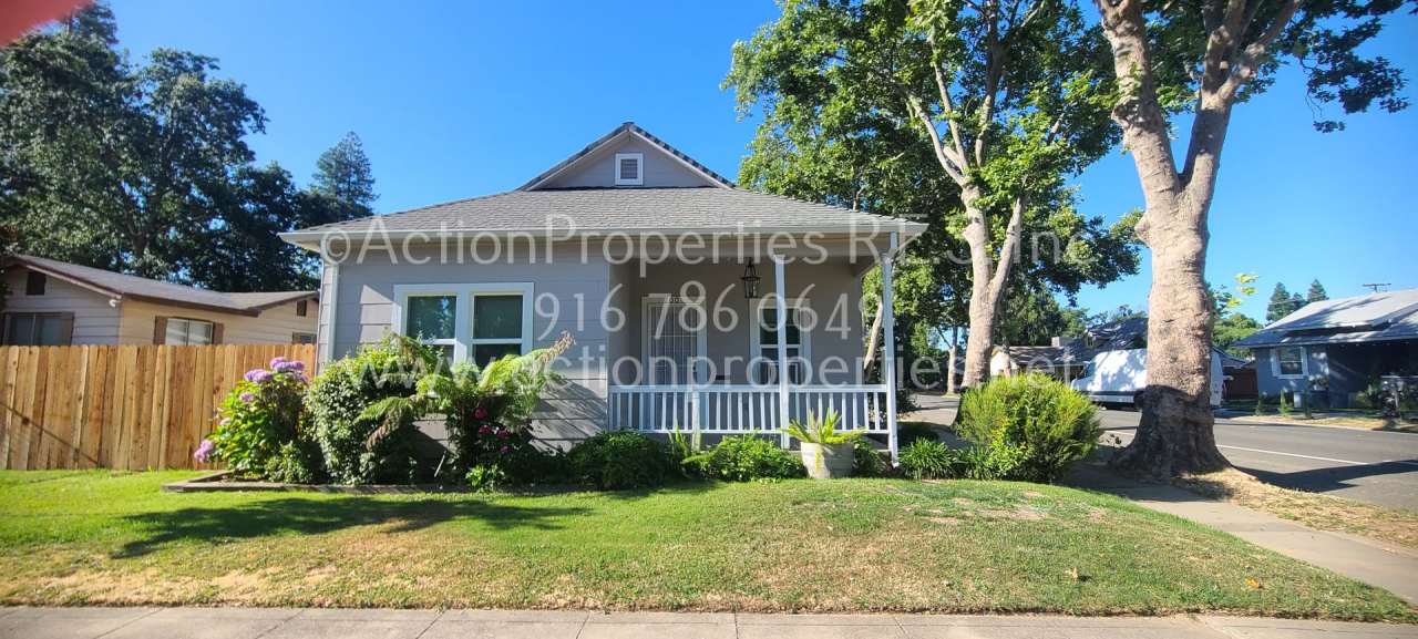 Updated 2 Bedroom 1 Bathroom, New Paint and Carpet, Wall Heat and Air, Gardner