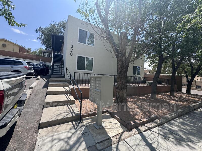 1320 Martin Luther King Jr Ave NE