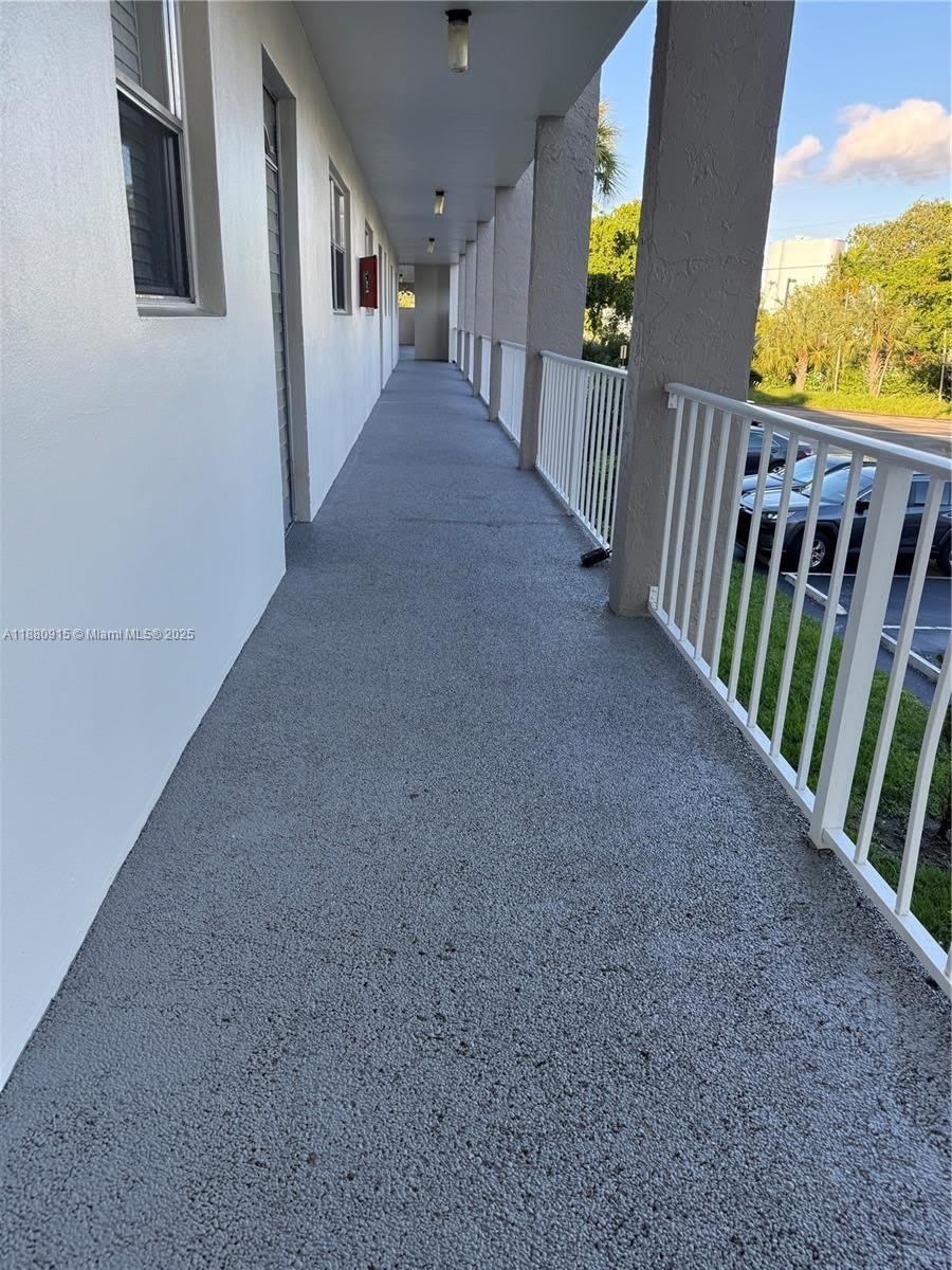 8595 Sunrise Lakes Blvd