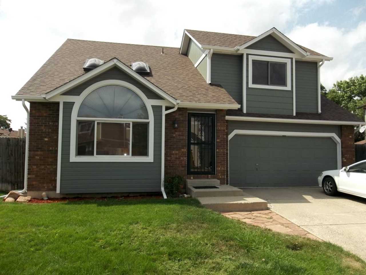 Stunning 4 Bedroom Home in Loveland