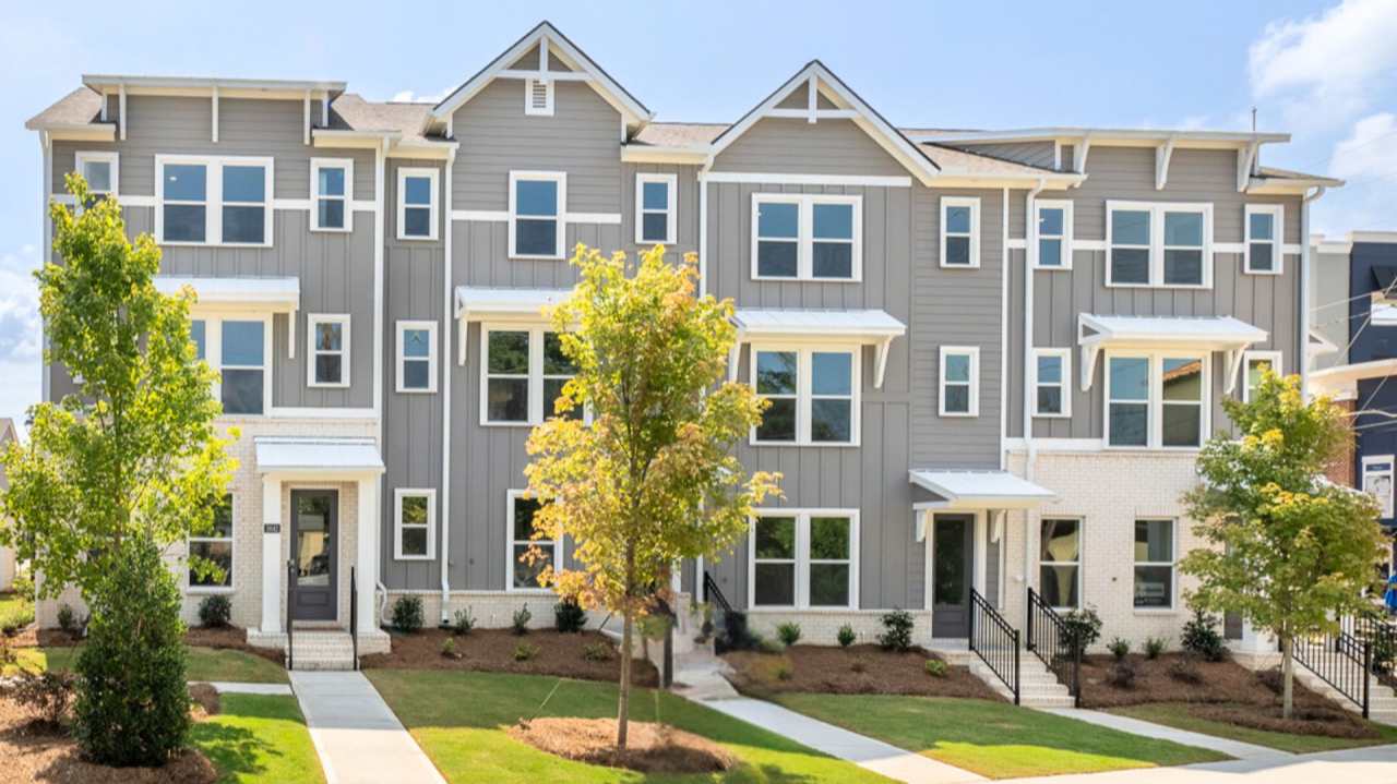 Room in 3 Bedroom Home at Chestnut Trace