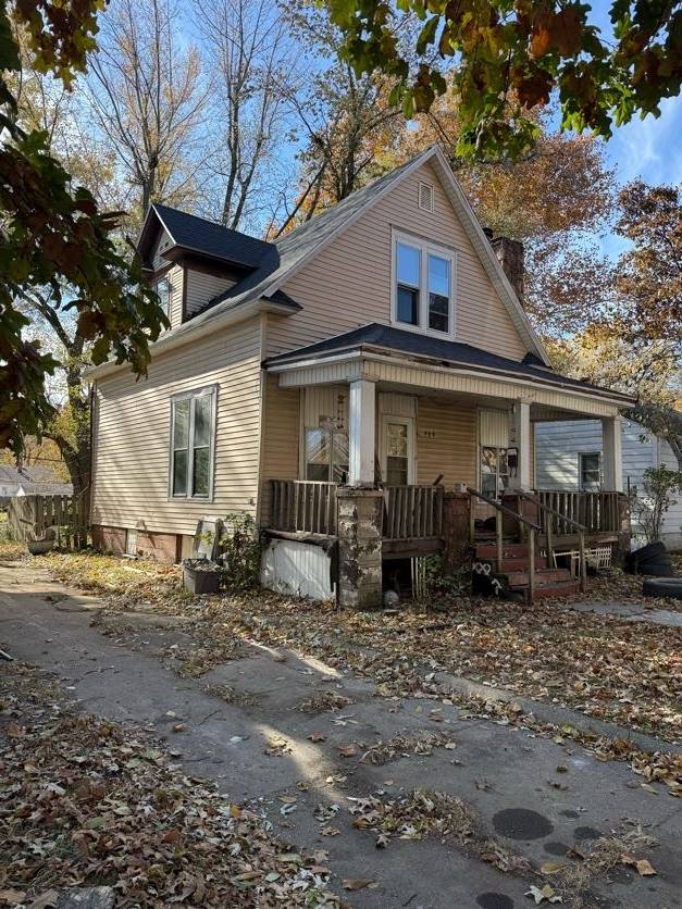 989 West Packard Street