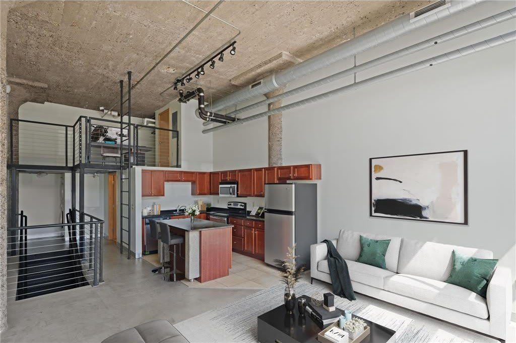521 S 7th Street