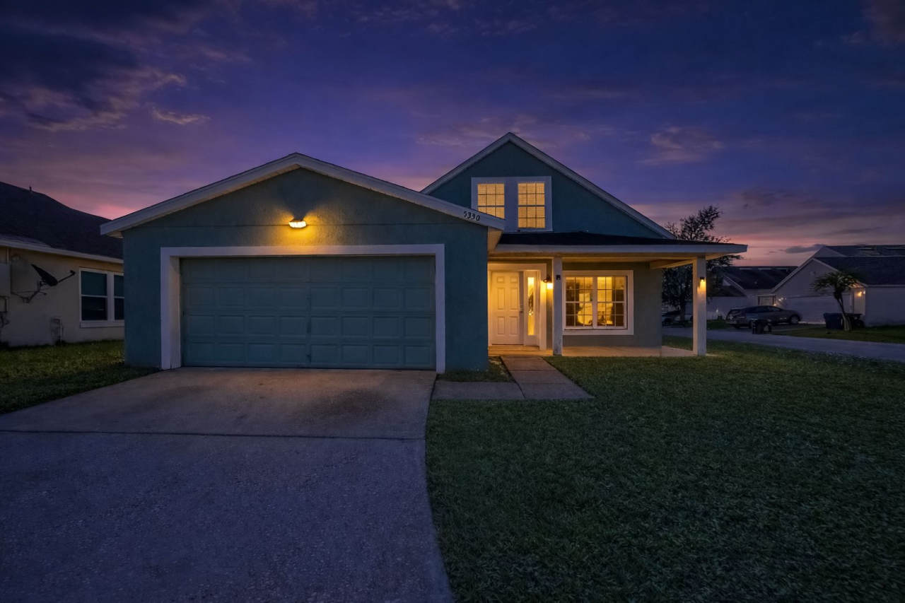 MUST SEE!! Huge 4 Bedroom / 2 Bath Single Family Home For Rent - SECTION EIGHT ACCEPTED