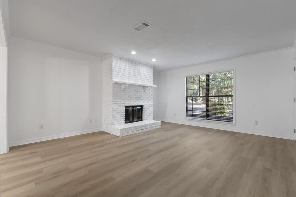 3336 Colonial Oaks Dr