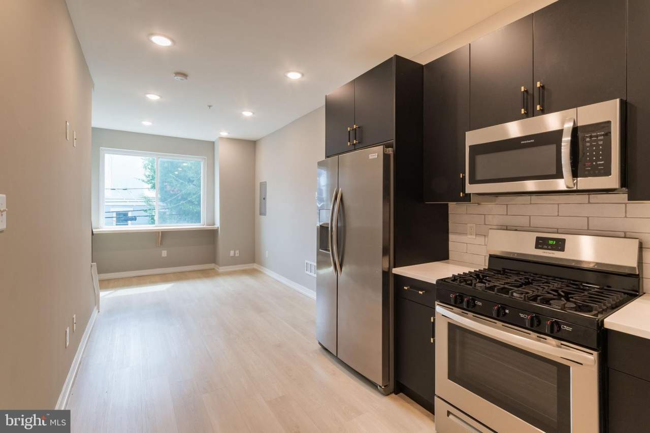 2428 JASPER Street unit: 2