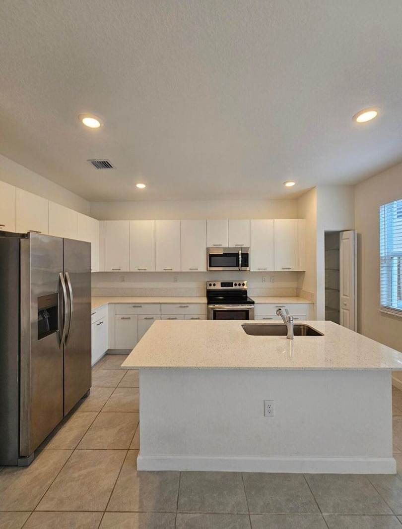 12791 NW 24th Avenue, Miami, FL 33167