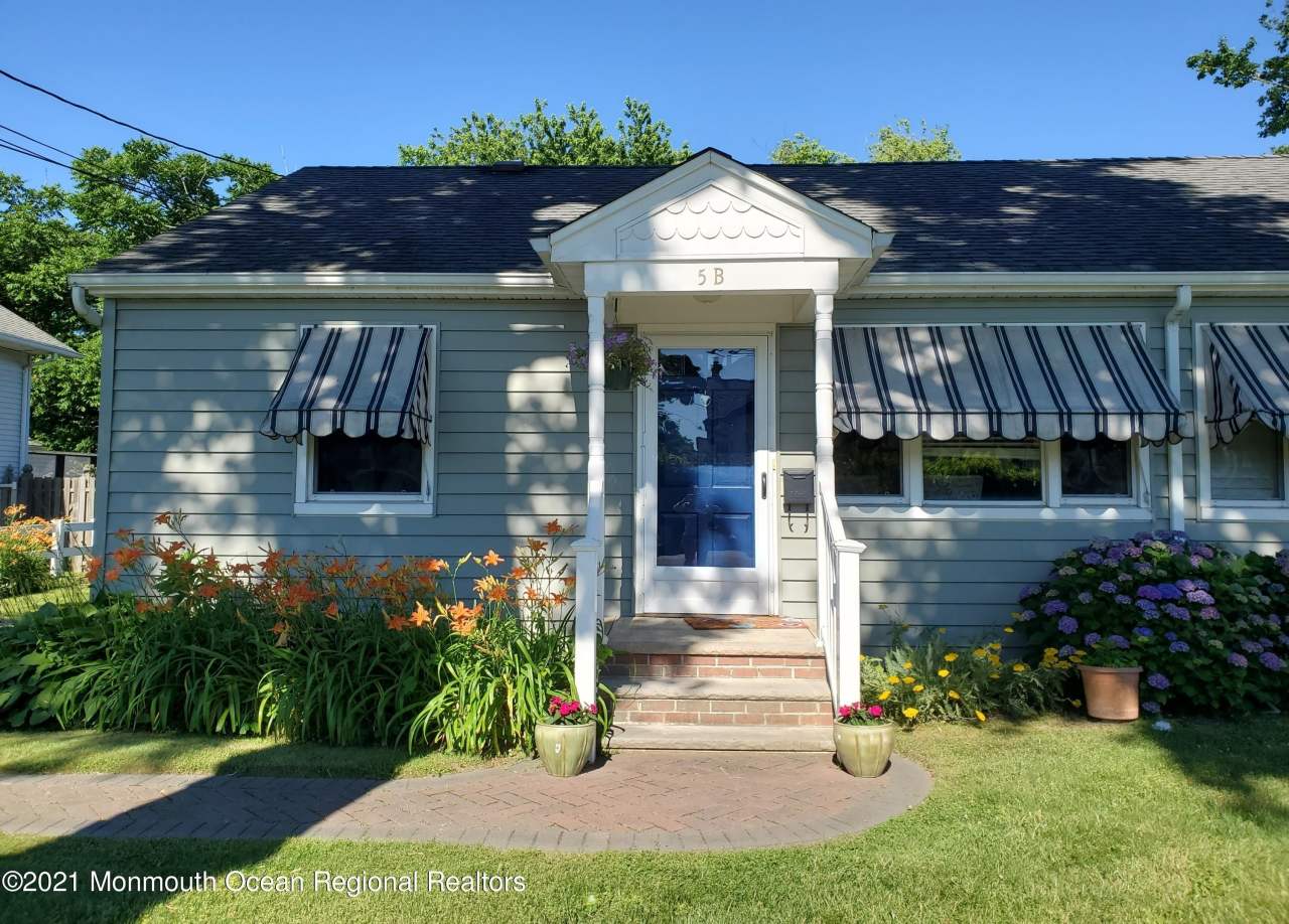 5 Calvert Avenue unit: B