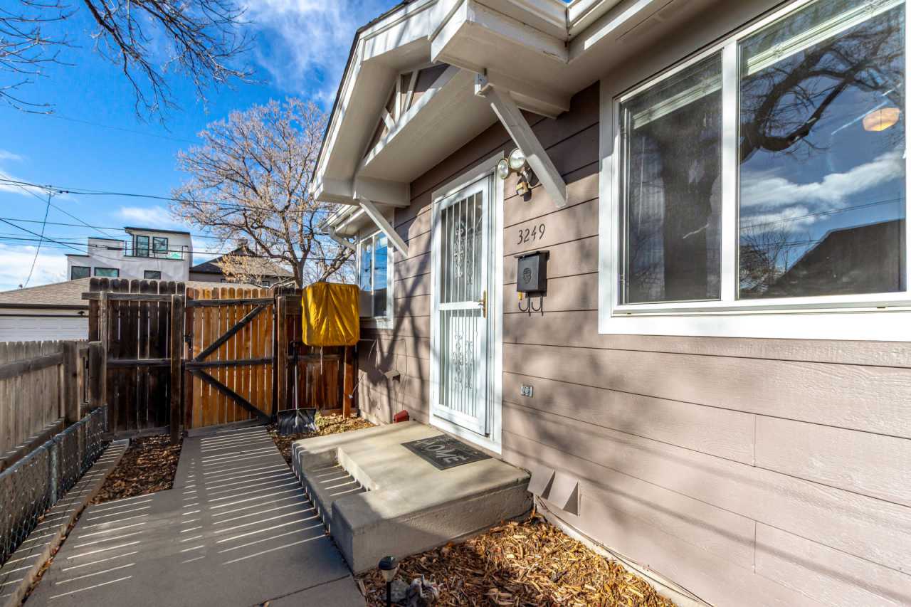 3249 N Madison Street