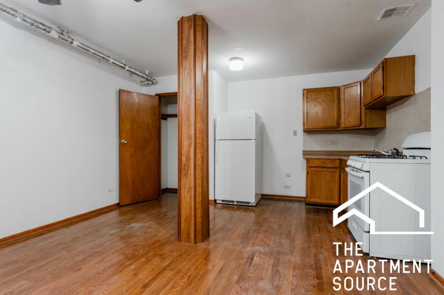 4541 North Leavitt St.