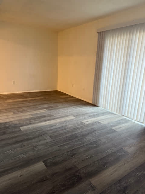 3768 Parliament Road - Apt 10