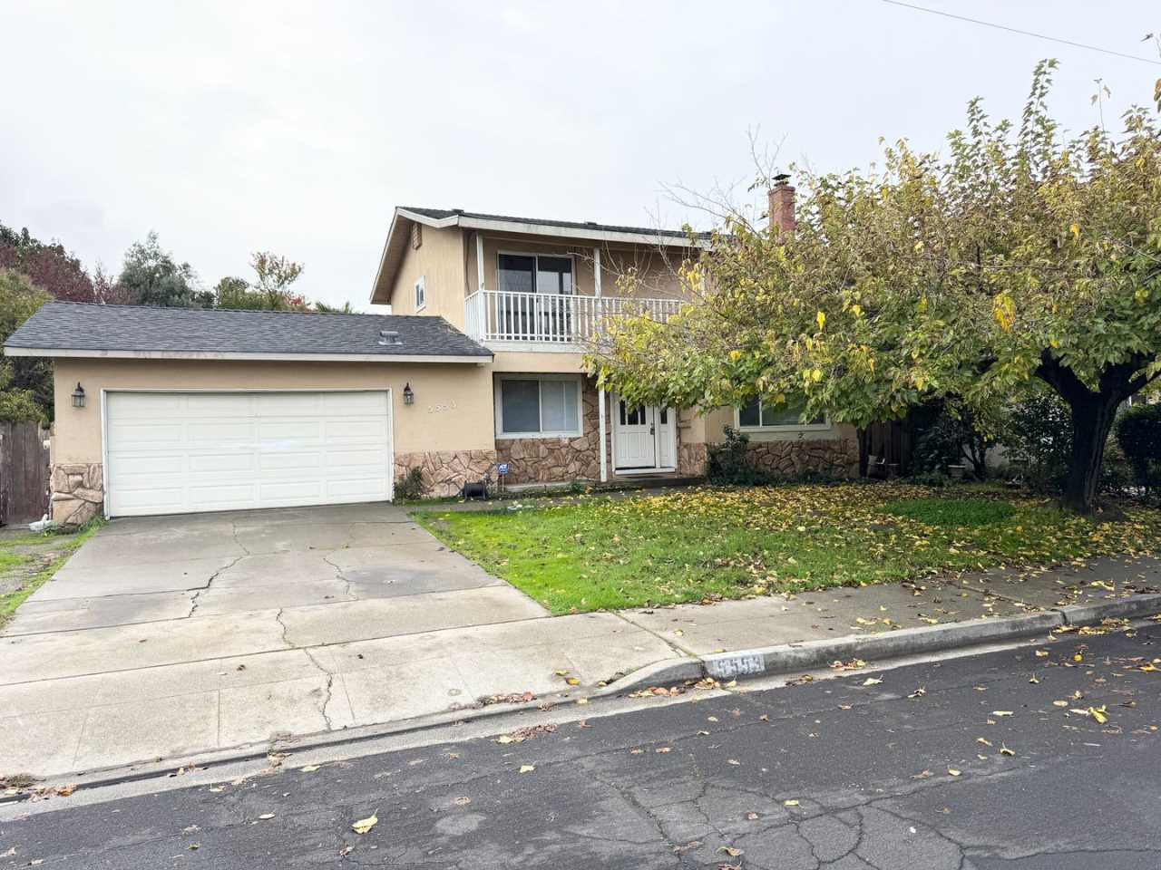 Gorgeous 5 Bedroom 2.5 Bath Fully Remodeled Single Family Home in North Livermore