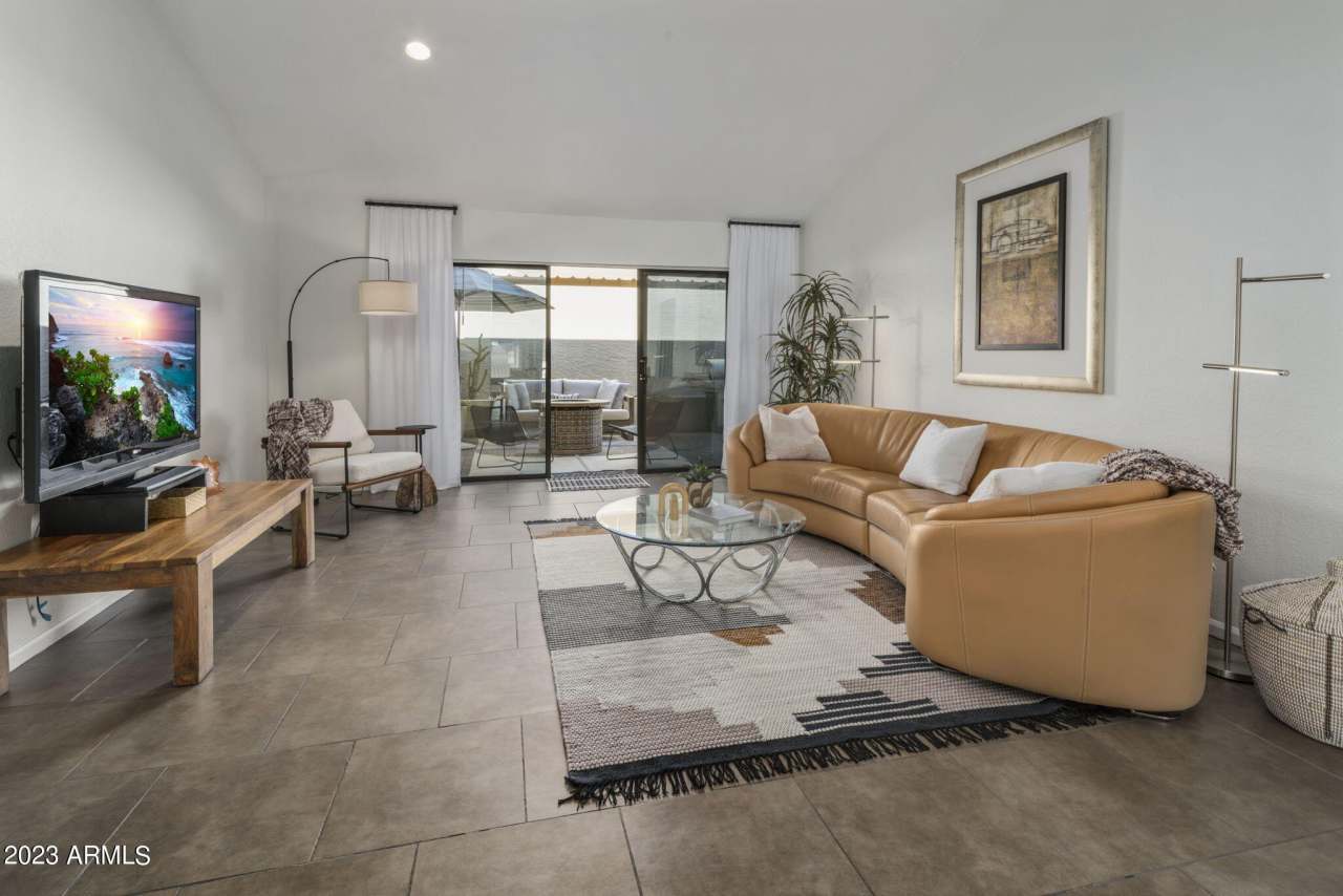 7934 E MEDLOCK Drive