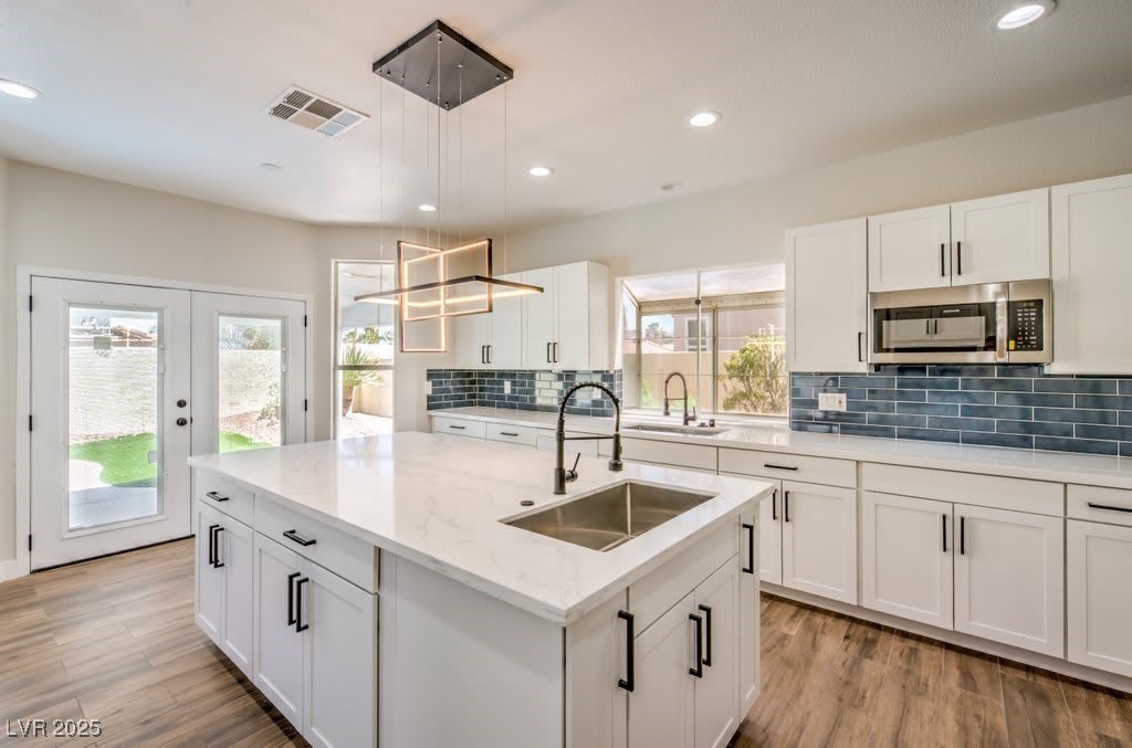 290 Francisco Street