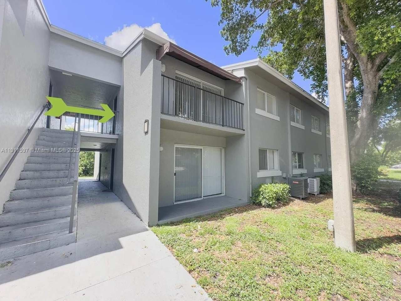 1201 Lake Victoria Dr