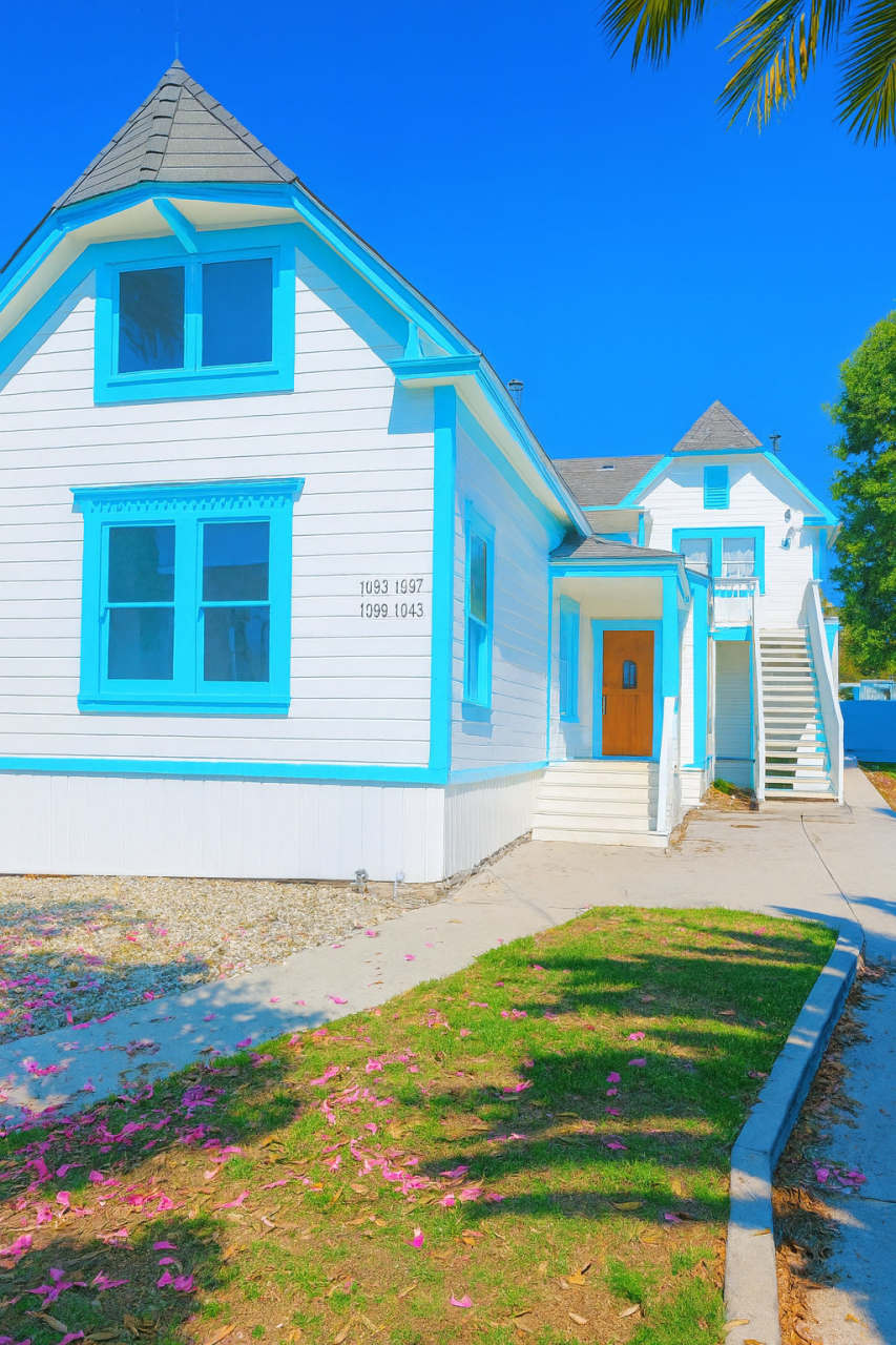 1033 E Santa Clara St