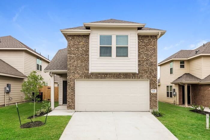 9306 Evening Shade Court