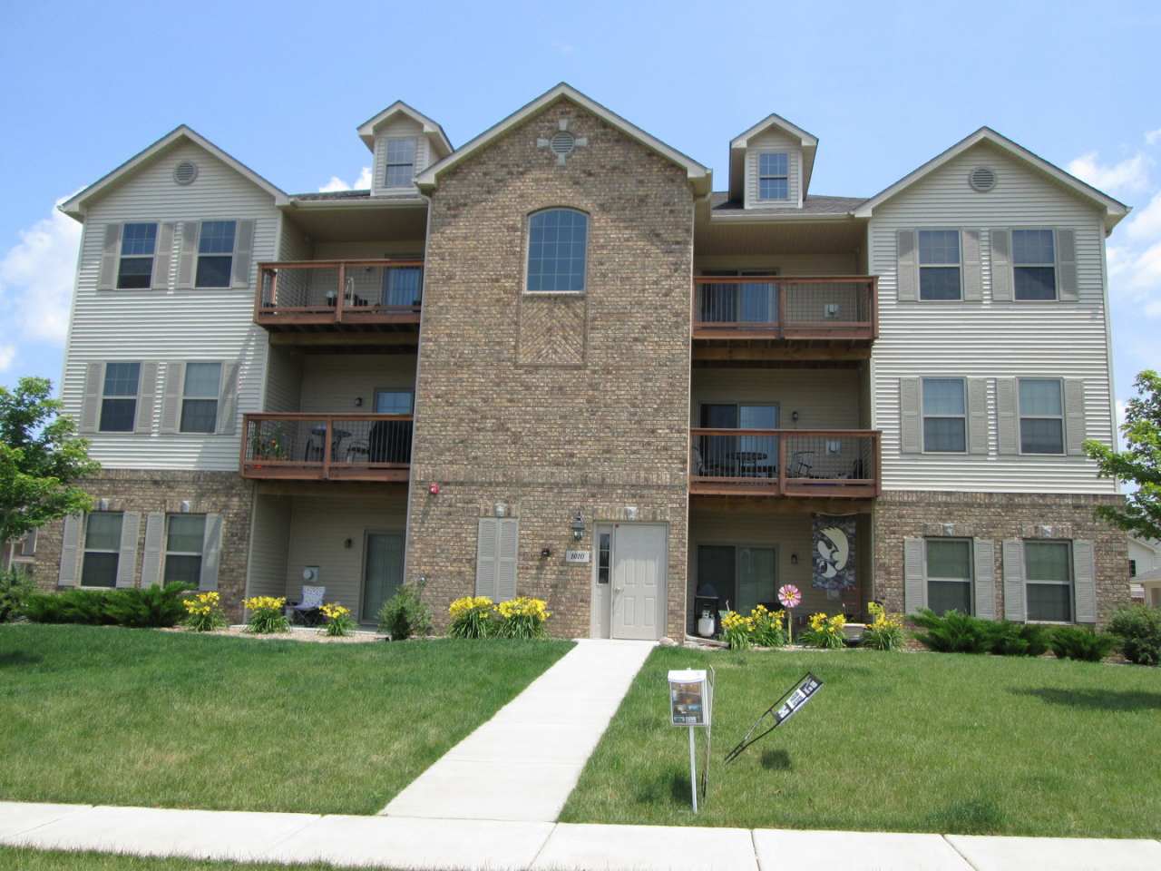 2 bedroom, 2 bath condo in North Liberty